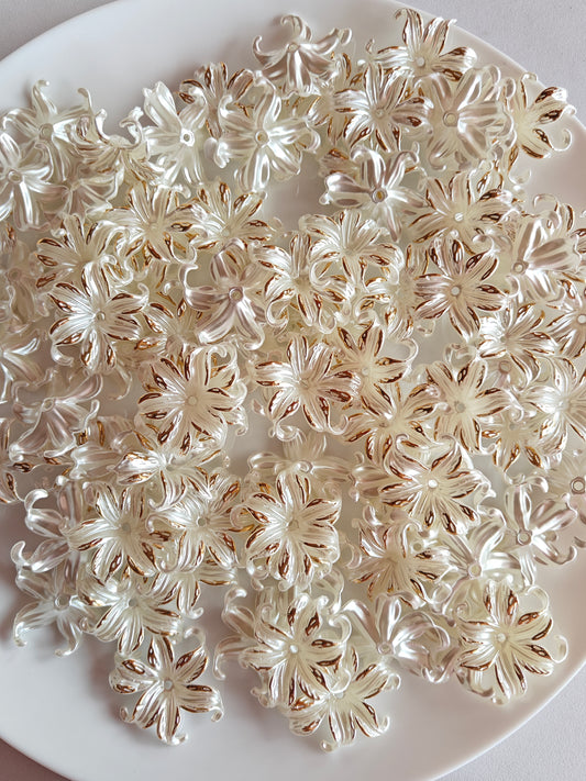 Acrylic White Flower - 20g