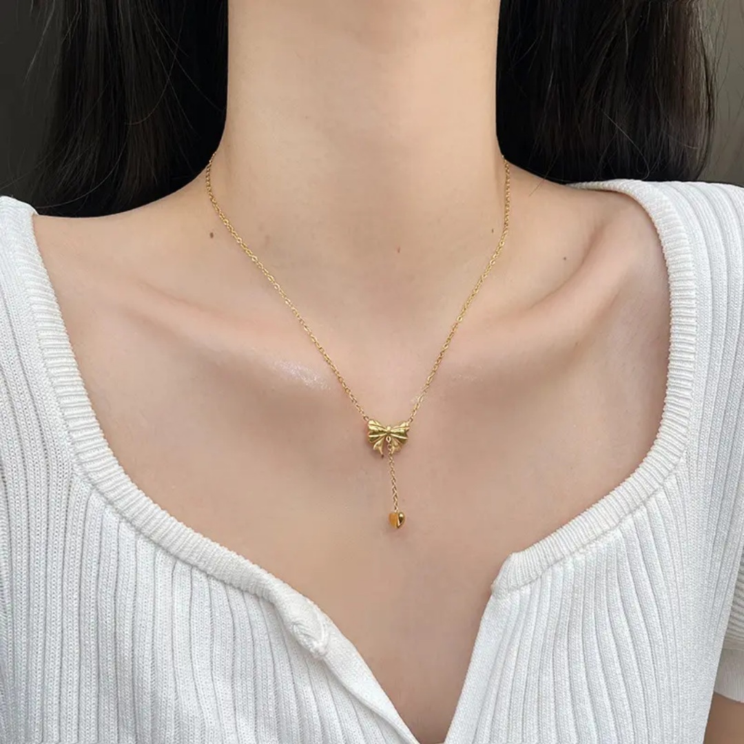 Bowwie Heart Necklace