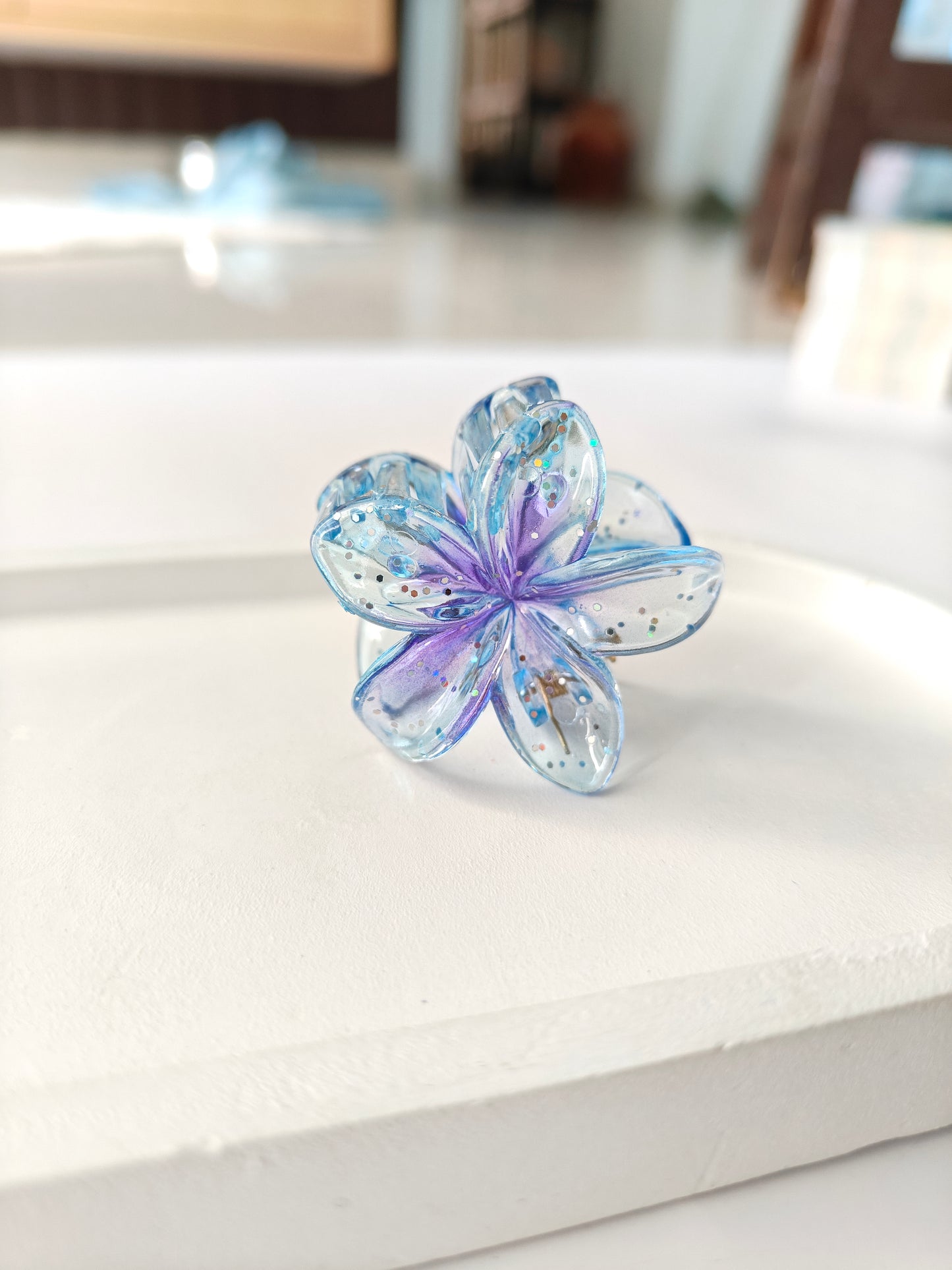 Mini Crystal Daisy Claws