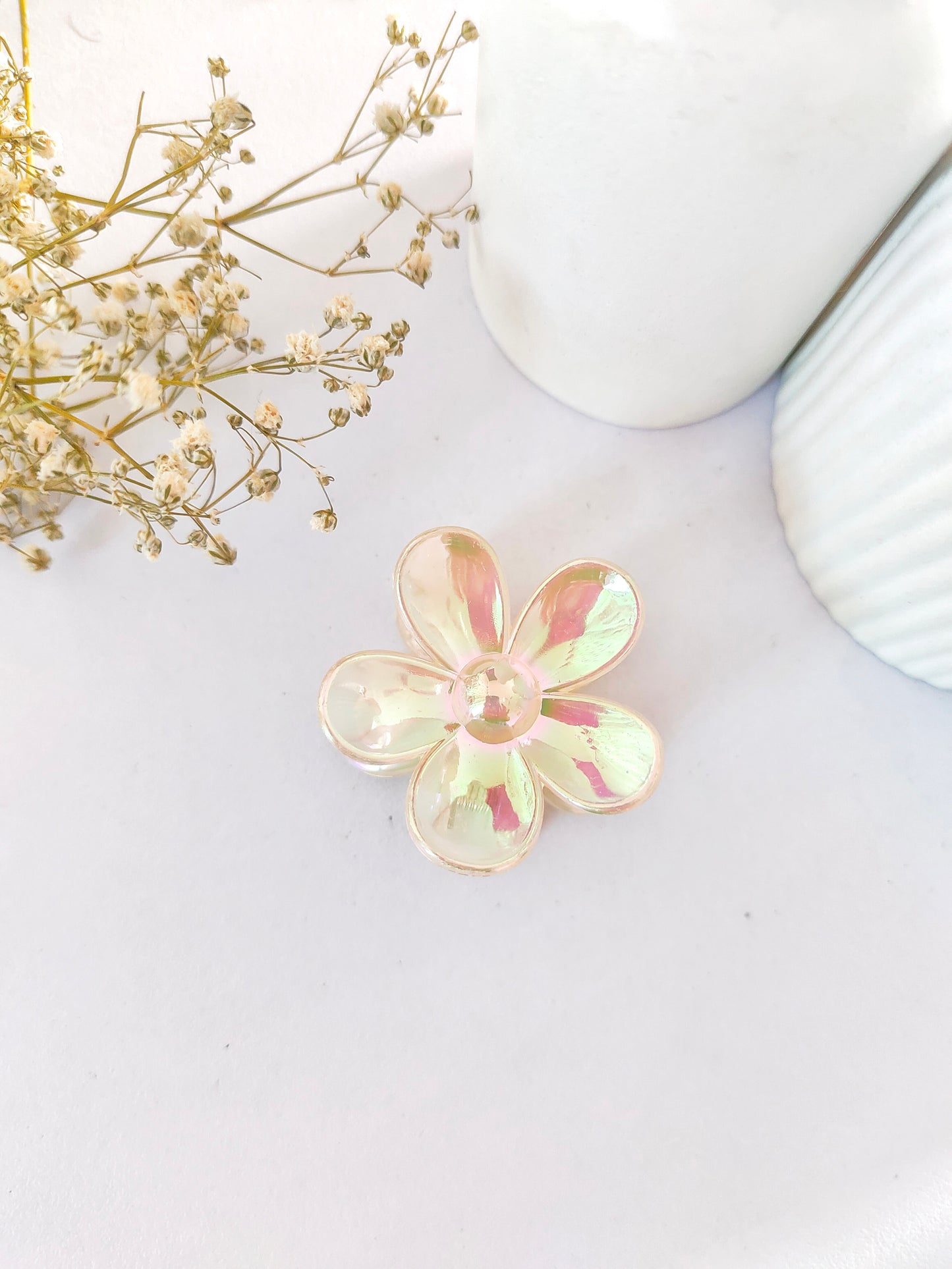 Holographic Flower Claw