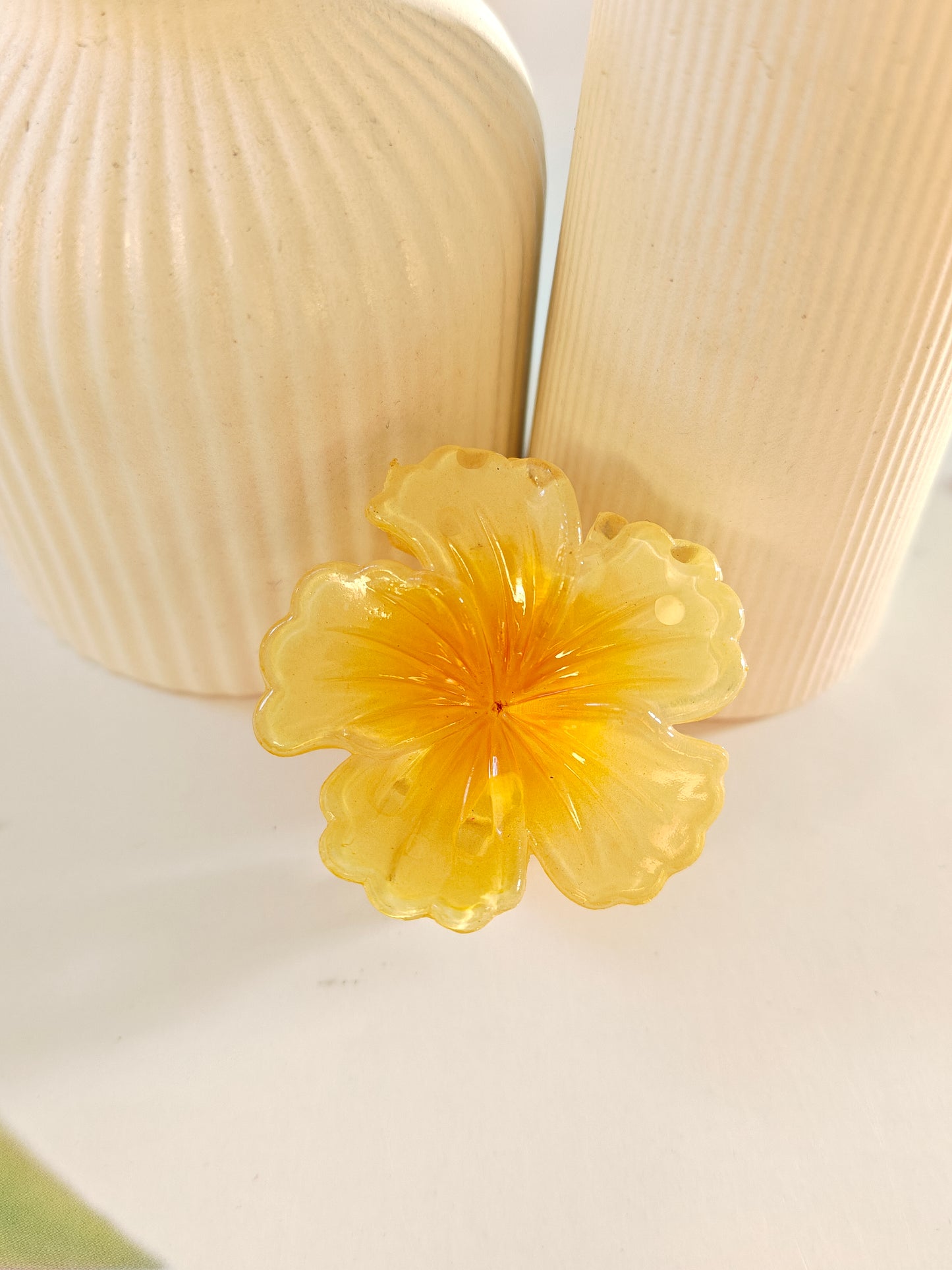 Mini Hibiscus Claw Clip - 1 Piece