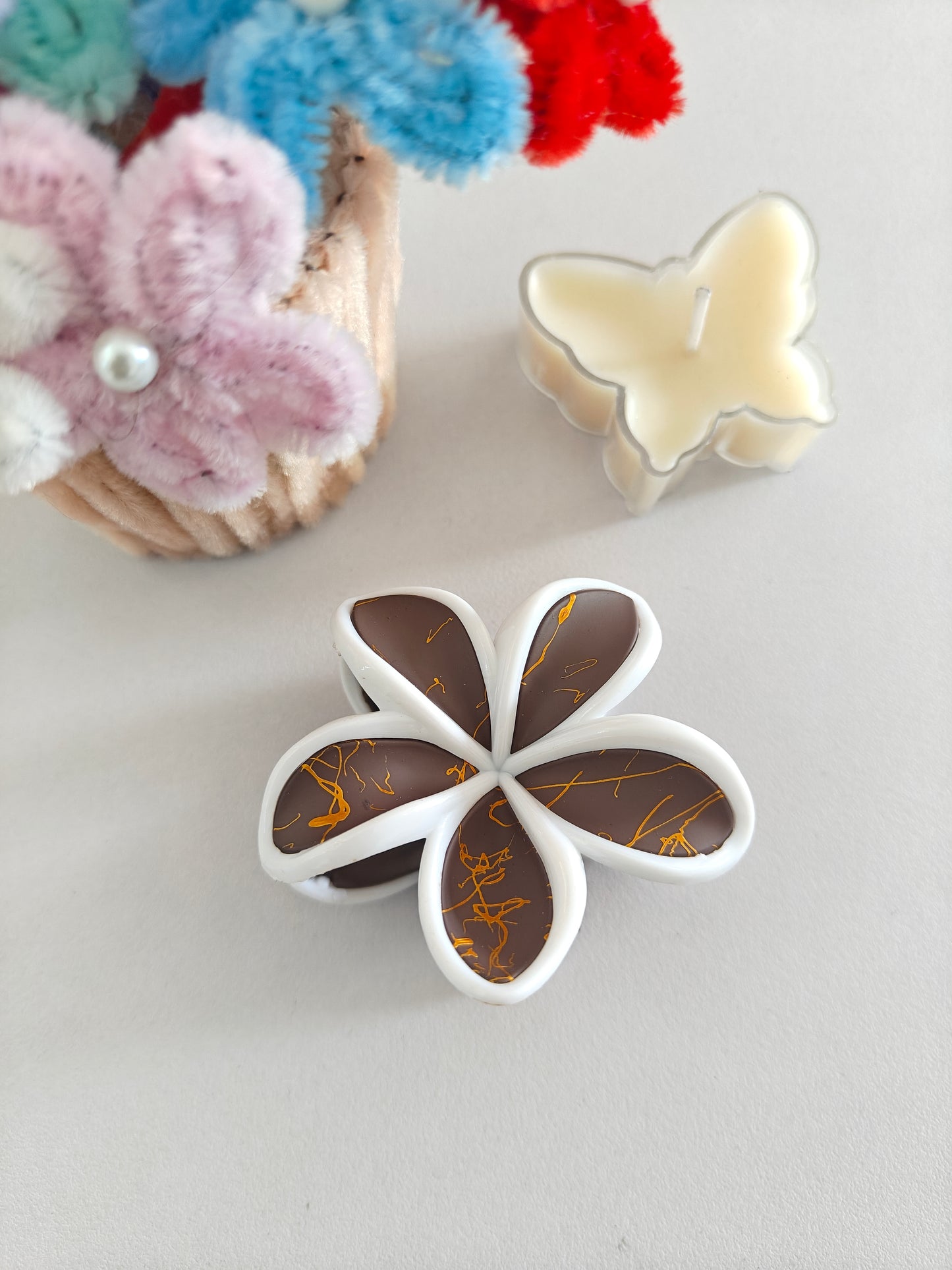 Marble Daisy Claw Clips - Mid Size