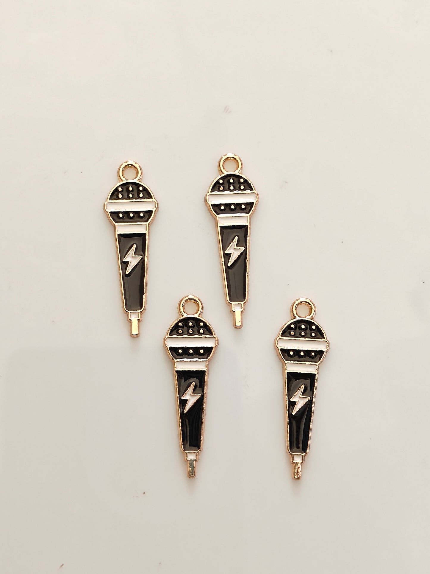 Mike Charm - 1 Piece