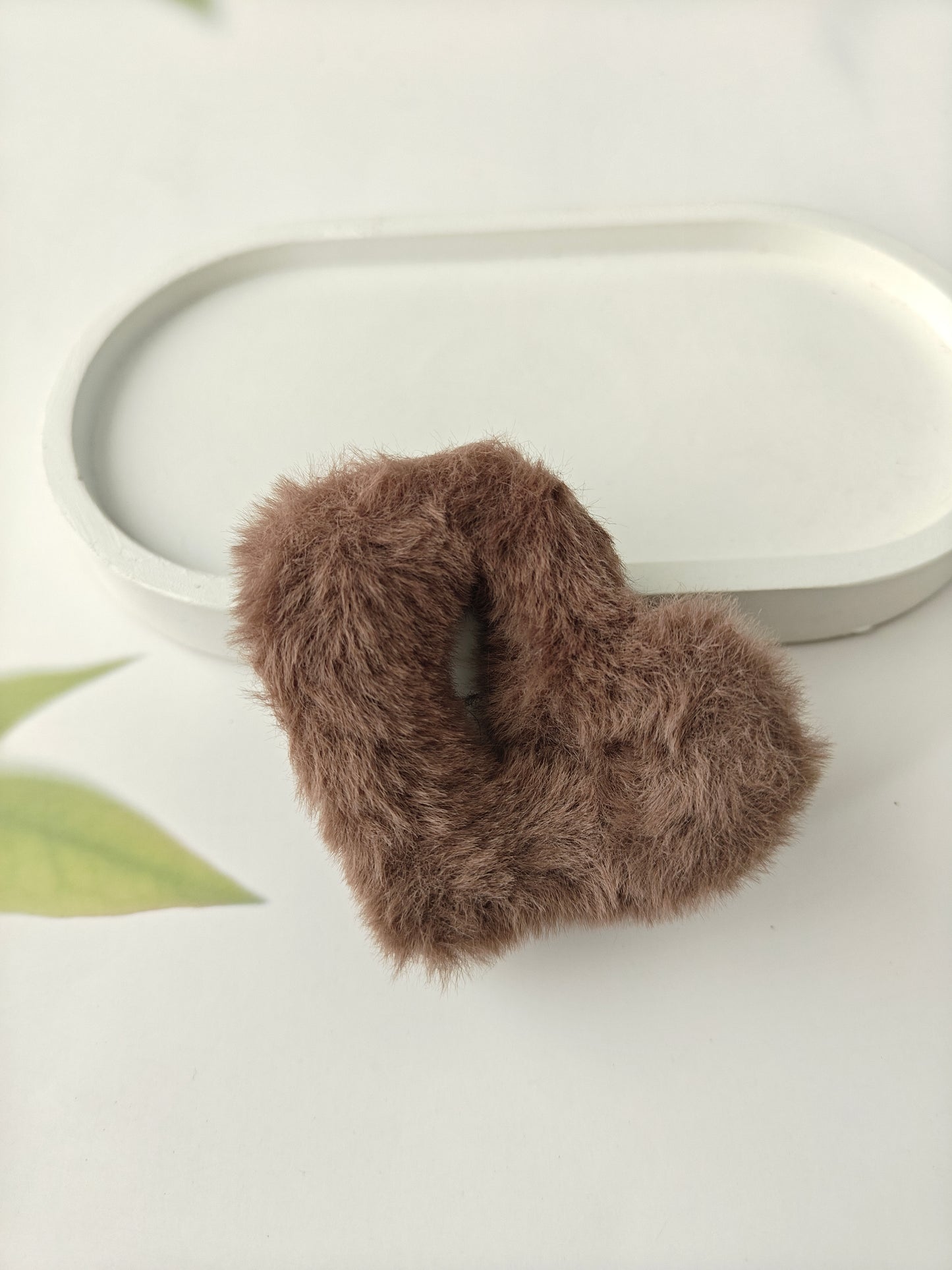 Fluffy Heart Claws