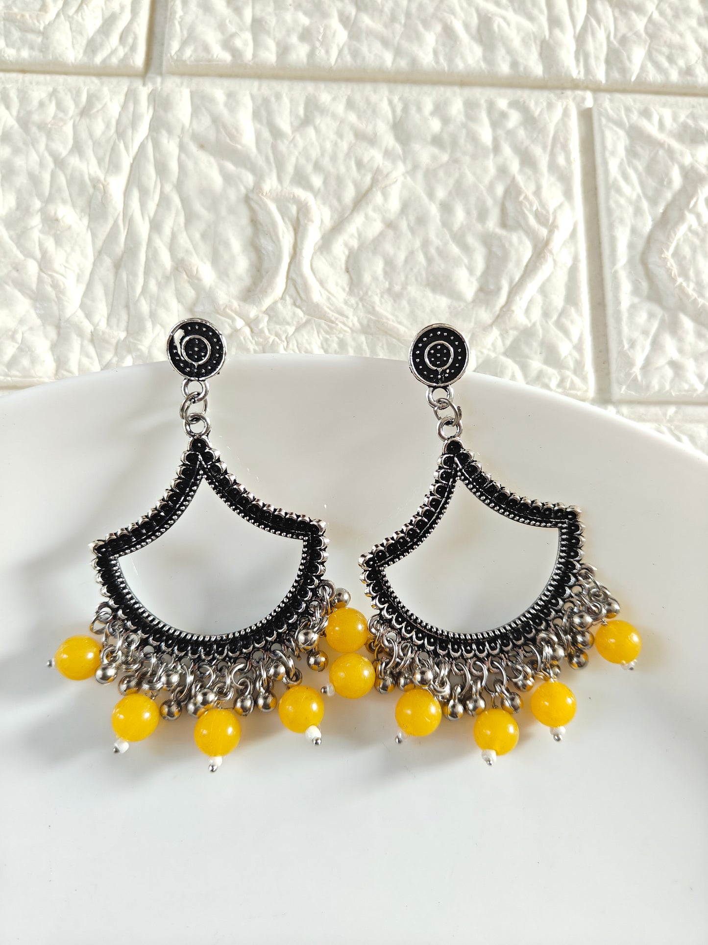 Silver Petal Yellow Beaded Jhumka Base - 1 Pair