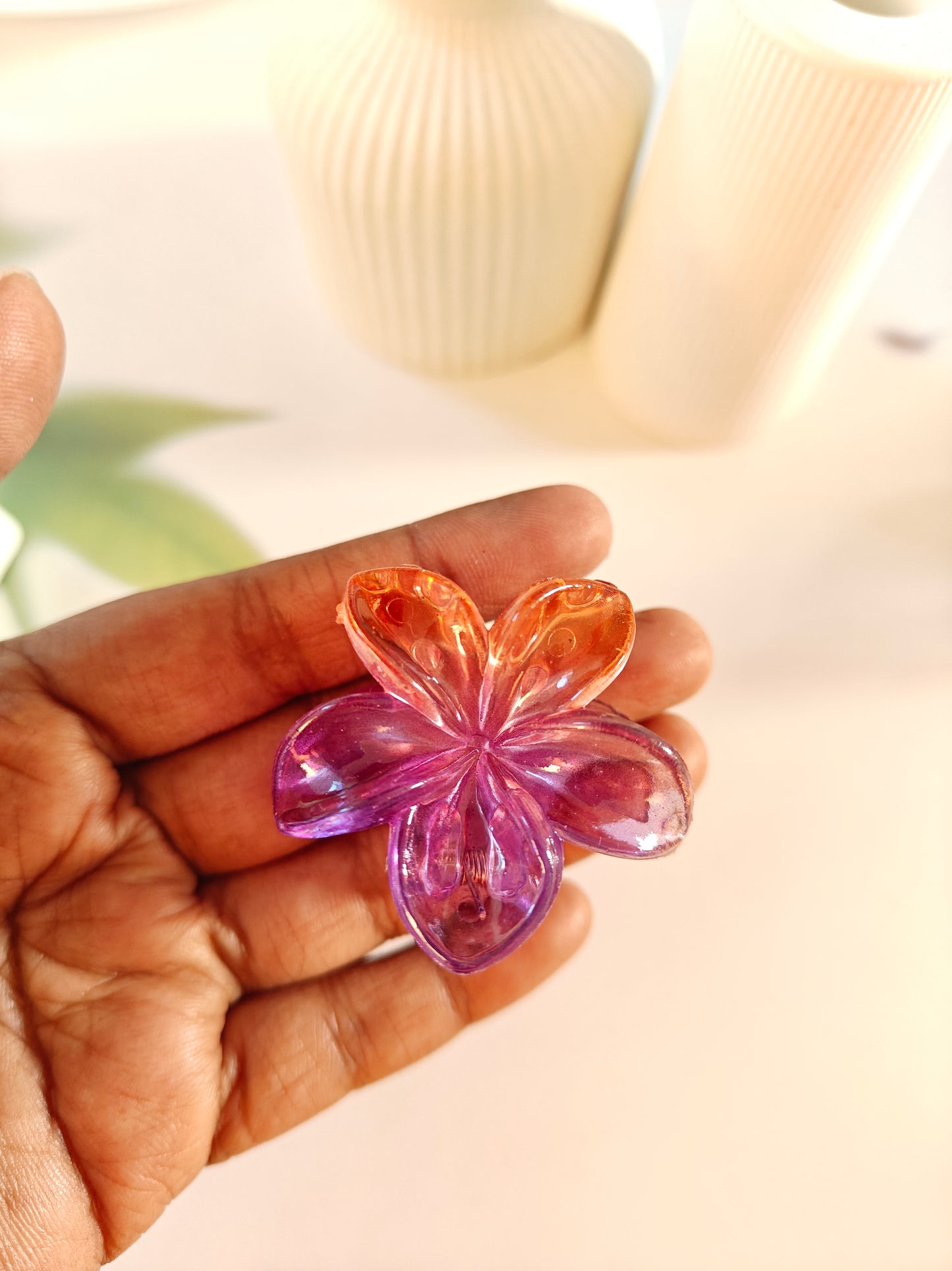 Mini Hawaii Daisy Claw Clip - 1 Piece