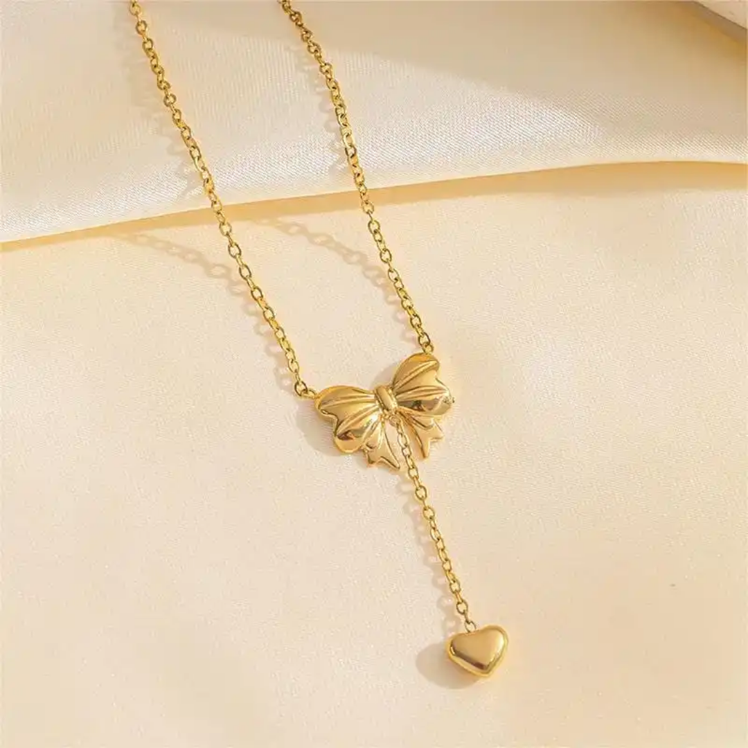 Bowwie Heart Necklace
