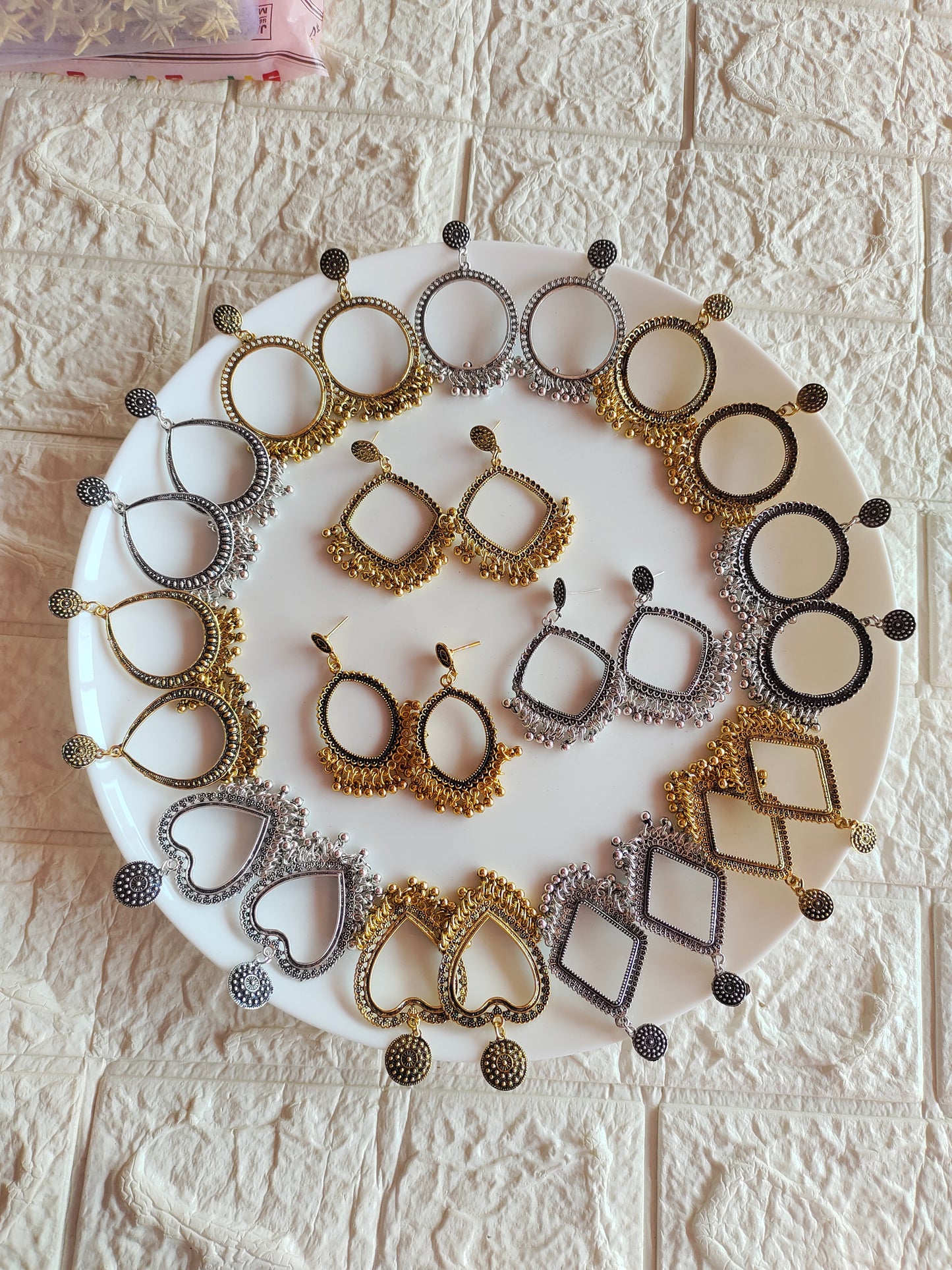 Basic Jhumka Bases - 1 Pair
