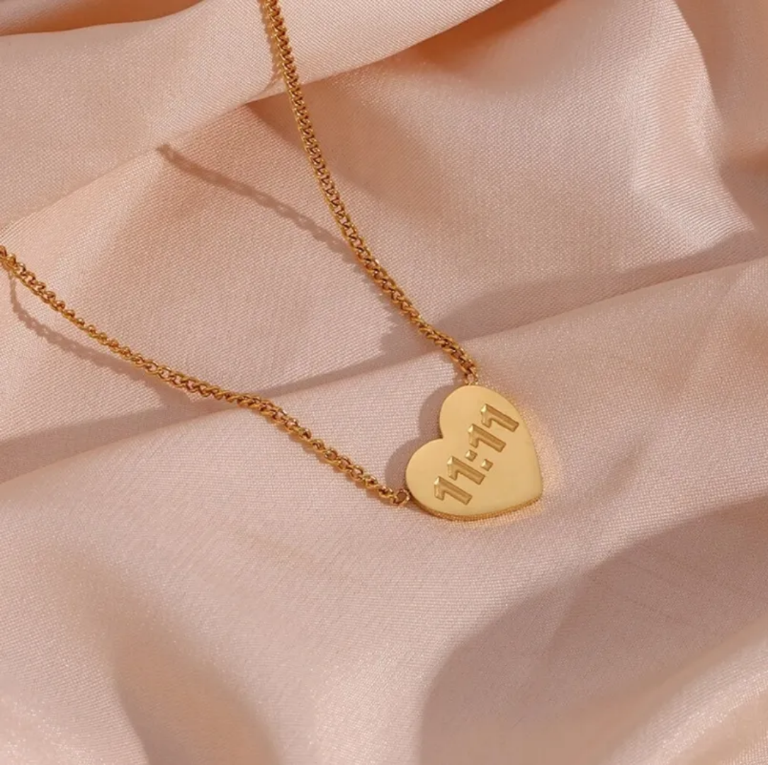 11:11 Heart Chain
